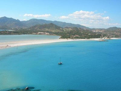 Mezza giornata in Barca a vela sud Sardegna