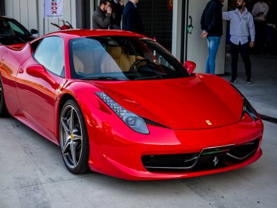 Tre giri in pista con Ferrari ad Ottobiano