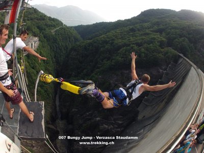 Bungee jumping da 220m, Diga di Verzasca