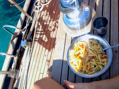 Escursione in barca + pranzo (2,5h) Acitrezza