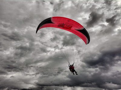 Volo in parapendio con video (15 minuti) , Brunico