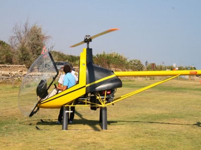 Volo in elicottero 20 minuti su Alberobello