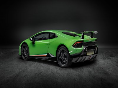 Sei giri su Lamborghini Avio + foto, Latina