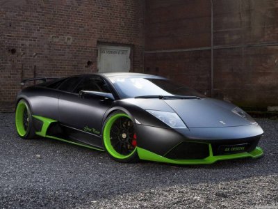 Sette giri su Lamborghini Avio, Latina