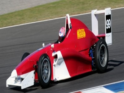 Un giro su Formula Renault 2.0 +video , Latina