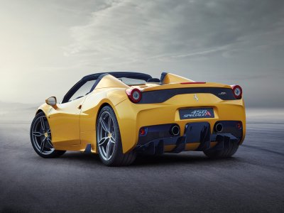 Un giro su Ferrari 458 + video , Latina