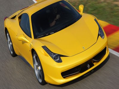 Tre giri su Ferrari 458 + foto , Latina