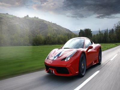 Cinque giri su Ferrari 458 + foto , Latina