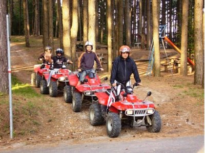 Escursione quad 2 ore+aperitivo in Toscana