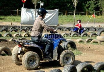 Vieni a un circuito di karts Vieni a un circuito di karts