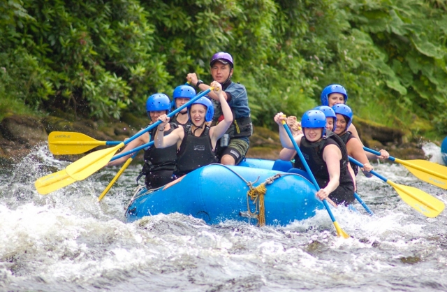 Rafting sulle rapide sul fiume Tay per 2,5 ore