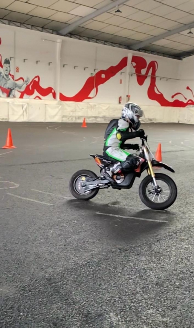 Opinione di Mª Del su Esperienza in moto per bambini ad Algete, 1h