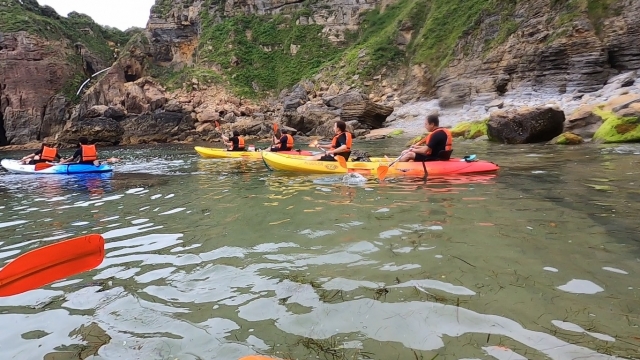 Percorso in canoa con gli amici 