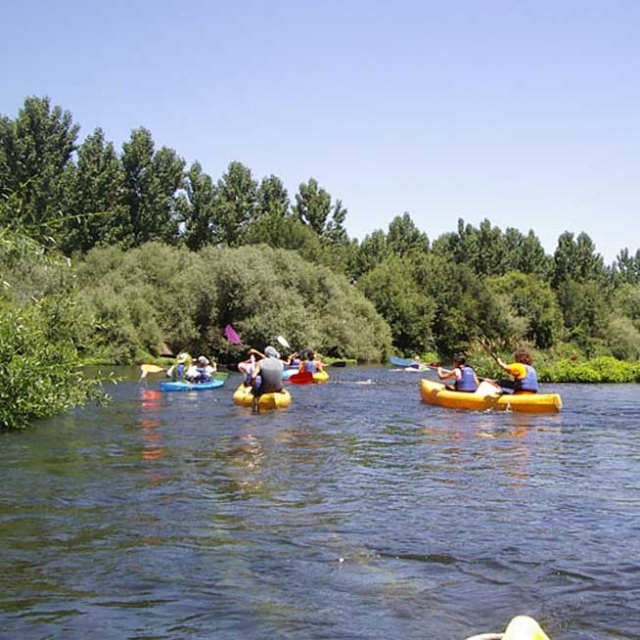 Noleggio canoe ad Alba de Tormes per 1 ora