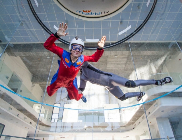 Vola nella galleria del vento di Madrid 2 giri