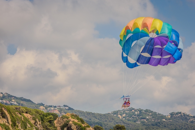 Parapendio per coppie Spiaggia Fenals 12 min