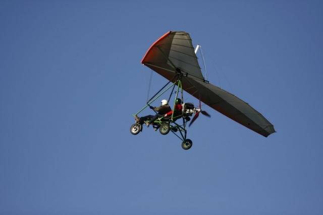 Vola su un deltaplano a motore a Siviglia