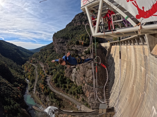 Bungee Jumping e video Llosa del Cavall 122 metri