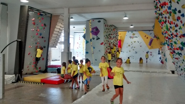Giochi di parete da arrampicata per bambini Mataró dai 5 ai 14 anni