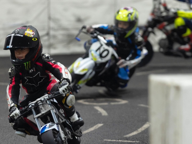 Esperienza in moto per bambini ad Algete, 1h