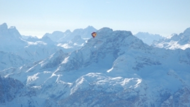  Flug im Schnee