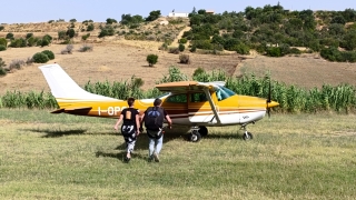 res_o-42610-paracadutismo_di_francesca-ramponi_1000194915_1784897386344.jpg