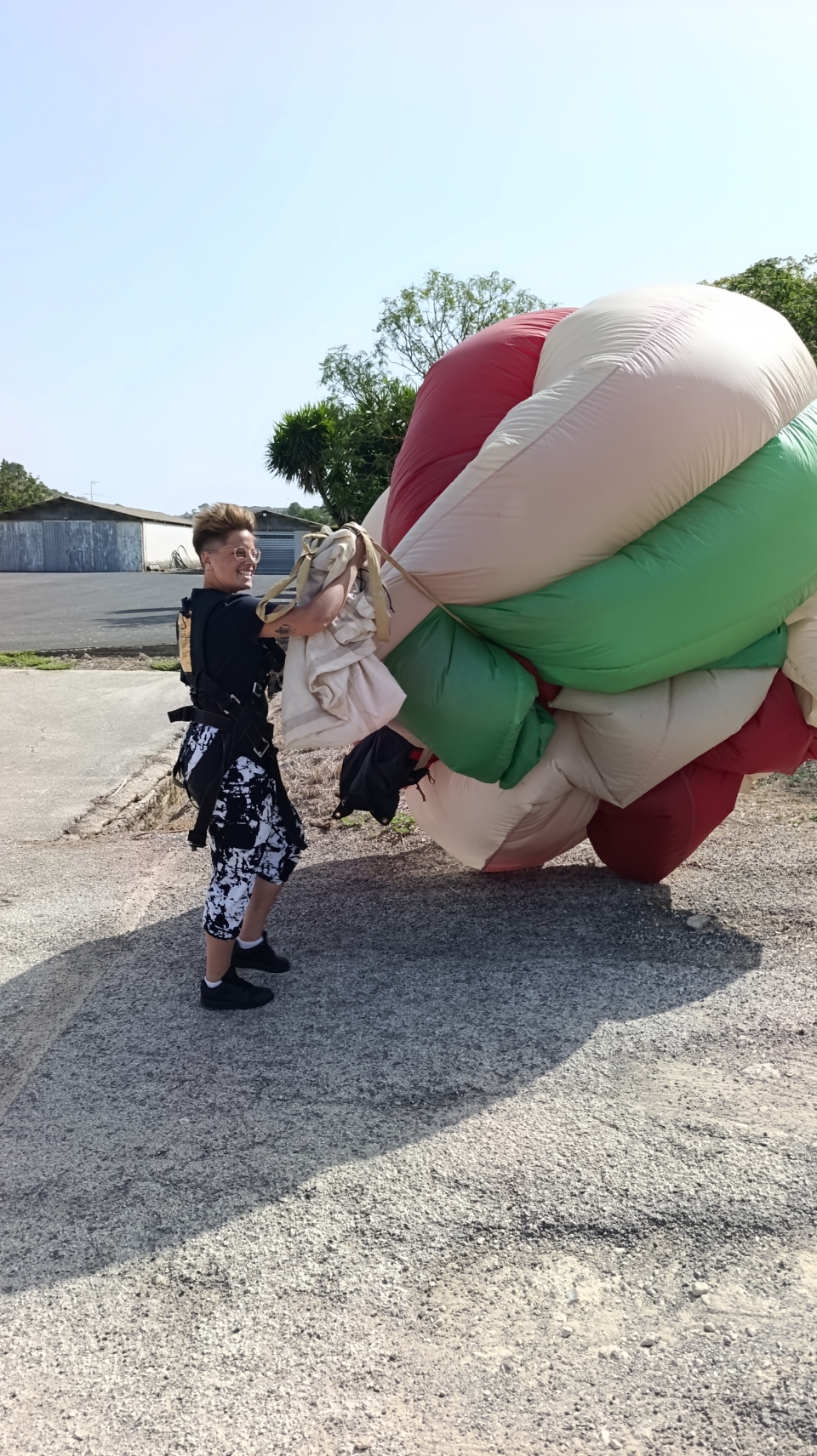 res_o-42610-paracadutismo_di_francesca-ramponi_1000194971_17848973924330.jpg