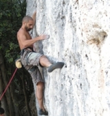  阿尔贝托·卡瓦莱里 (Alberto Cavalleri) 的虚假承诺 