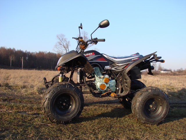 Quad_BLIZZER_200.JPG