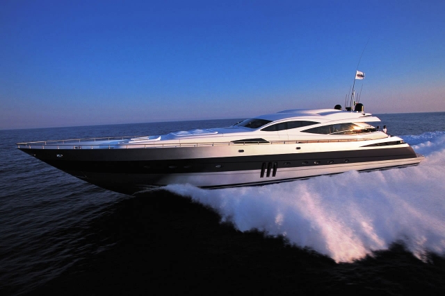  Yacht service 