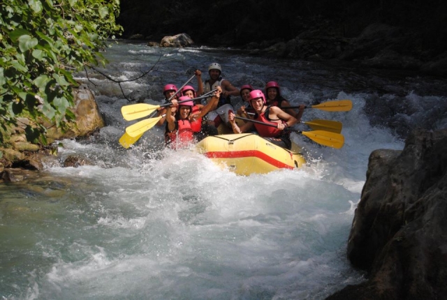  Rafting in the Lao 