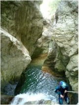  和我们一起练习溪降！ 