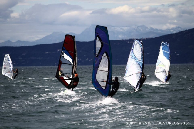  Cours de planche à voile 