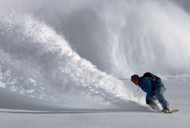  Snow trail