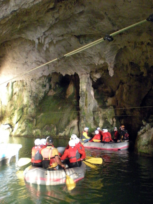 speleoraft nelle grotte di pertosa