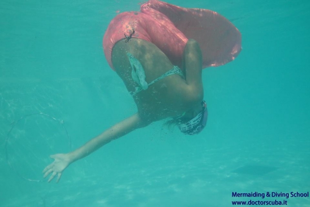  Schwimmen lernen wie eine Meerjungfrau 