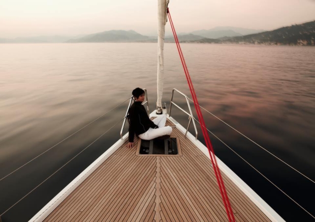  Enjoy a wonderful day on the boat 