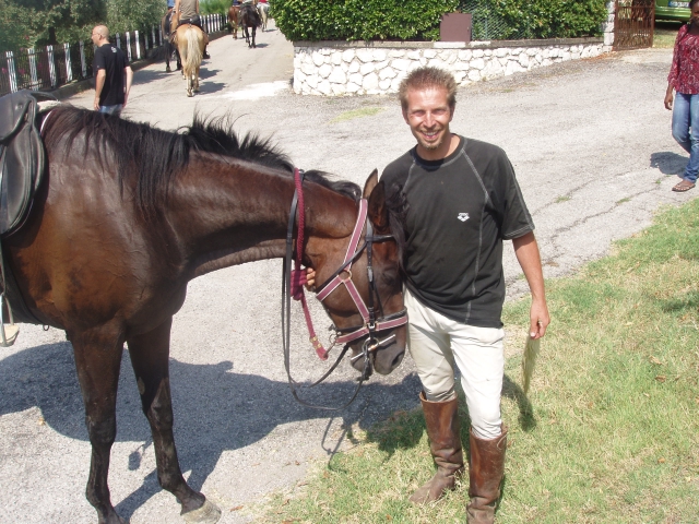  Pronto para a caminhada equestre 