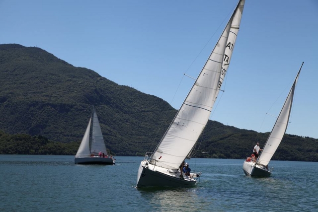  No hay un día mejor para una excursión en barco 