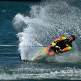  Water skiing in Como