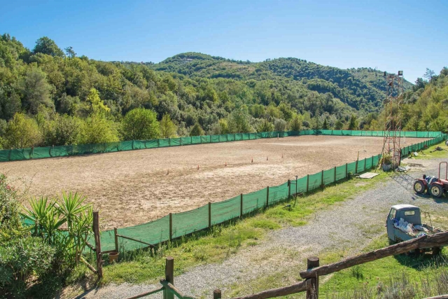 e-19634707-sports360-finale-ligure-equitazione-easy-horse-center-114781063138910.jpg