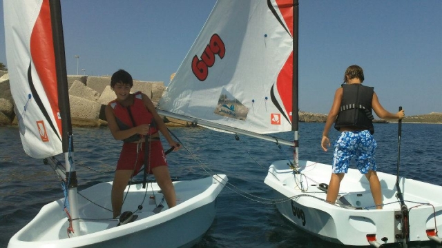  Cours de voile pour enfants 