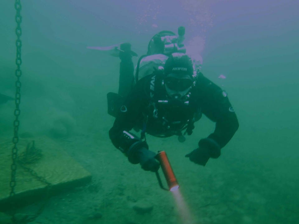  Explorando el fondo del mar 