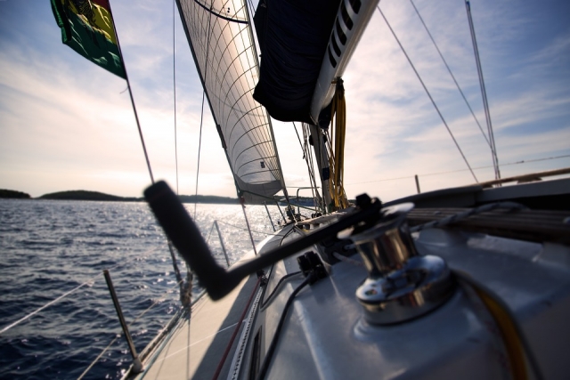  Sailing 