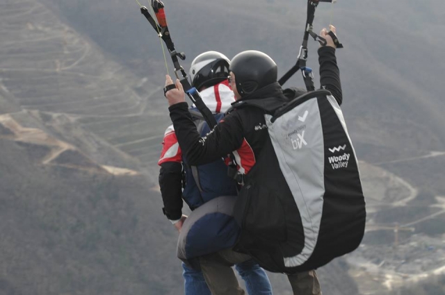 In volo con il parapendio