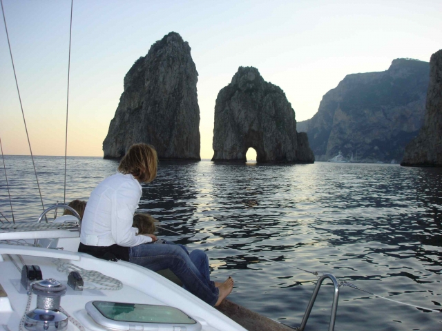 Sailing boat cruise Capri 