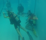  Übung im Schwimmbad 