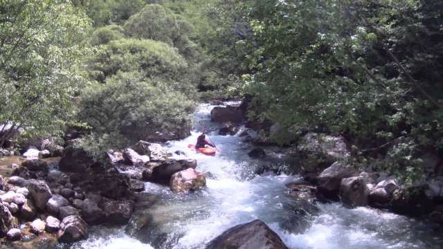 dall'alto del kayak