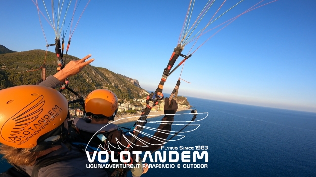 parapendio in liguria varigotti
