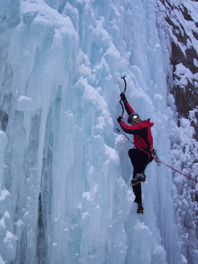 Iceclimbing Sottoguda